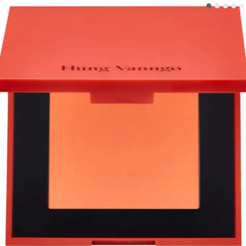 HUNG VANNGO BEAUTY Very Beautiful Matte Velvet Blush